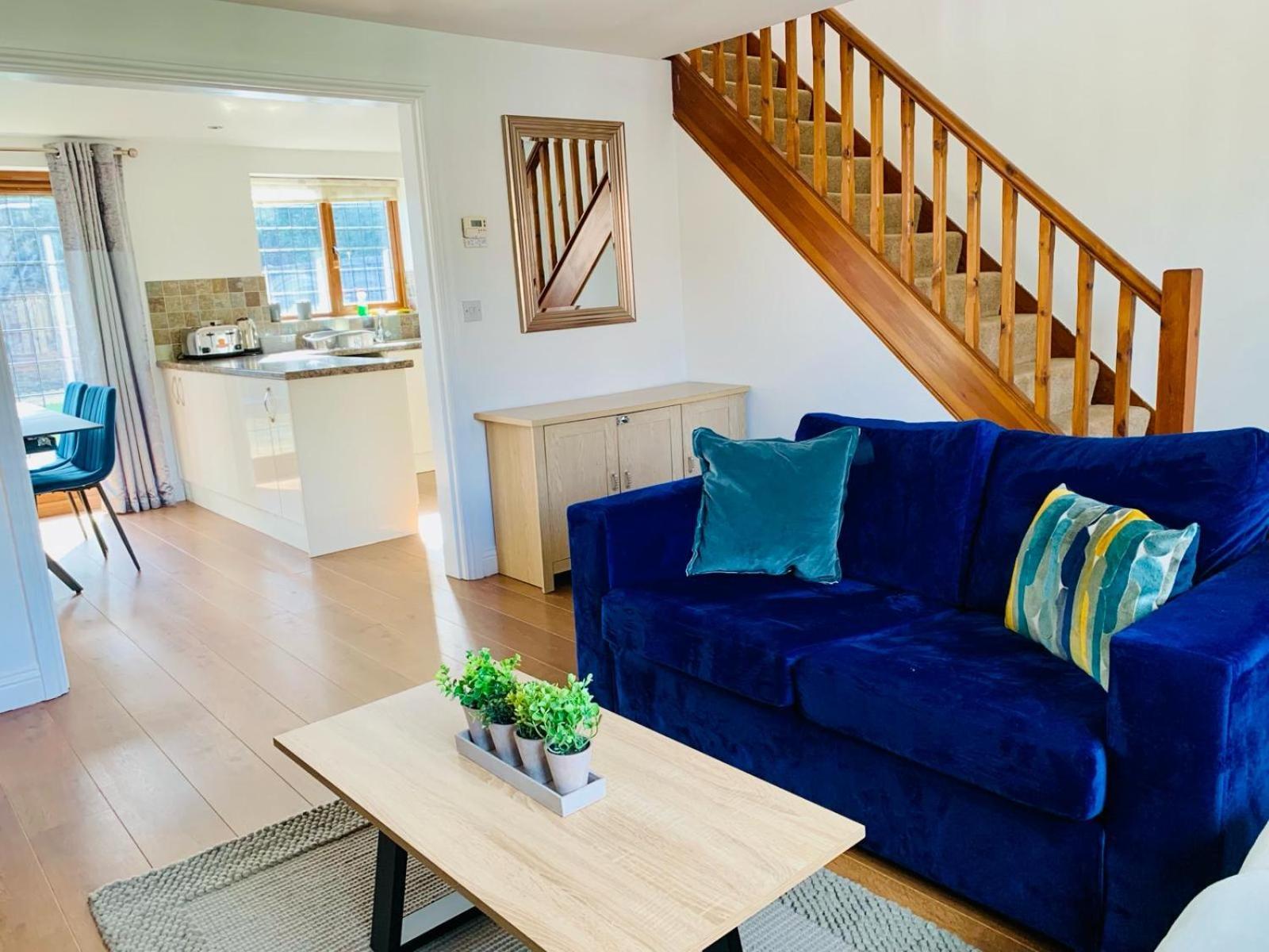 3Br House Ossett-Wakefield, Free Parking 3 Cars Wi Fi Long Stays Exterior photo